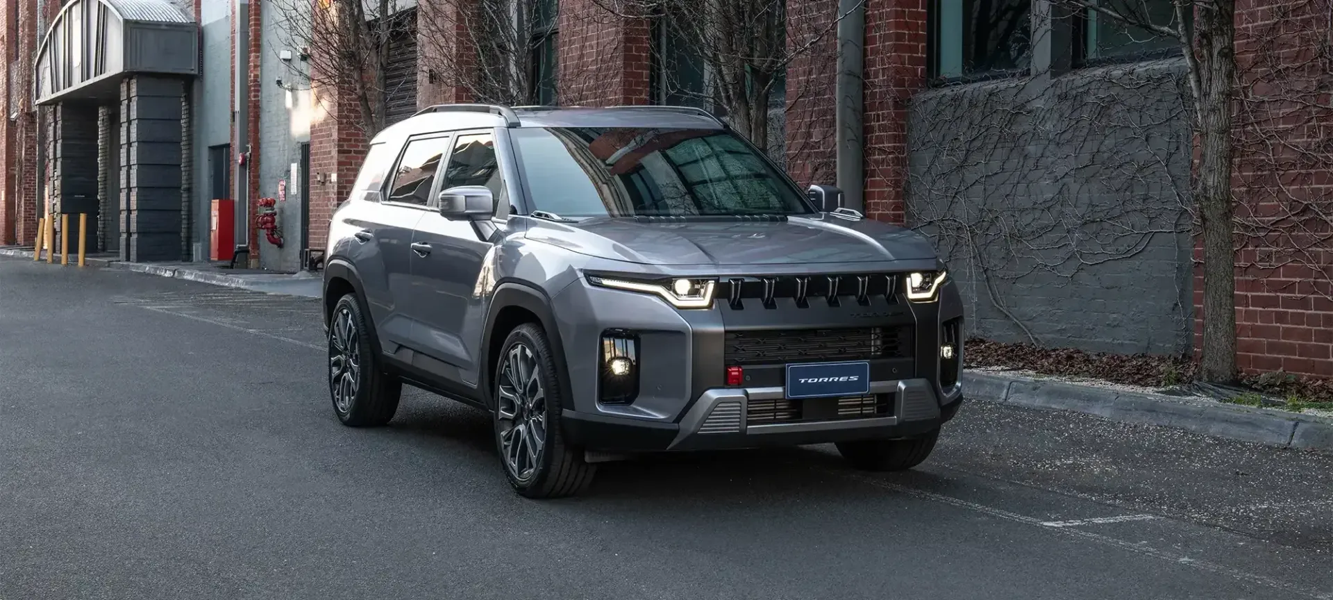 kgm-ssangyong-torres-mid-sized-suv-for-families