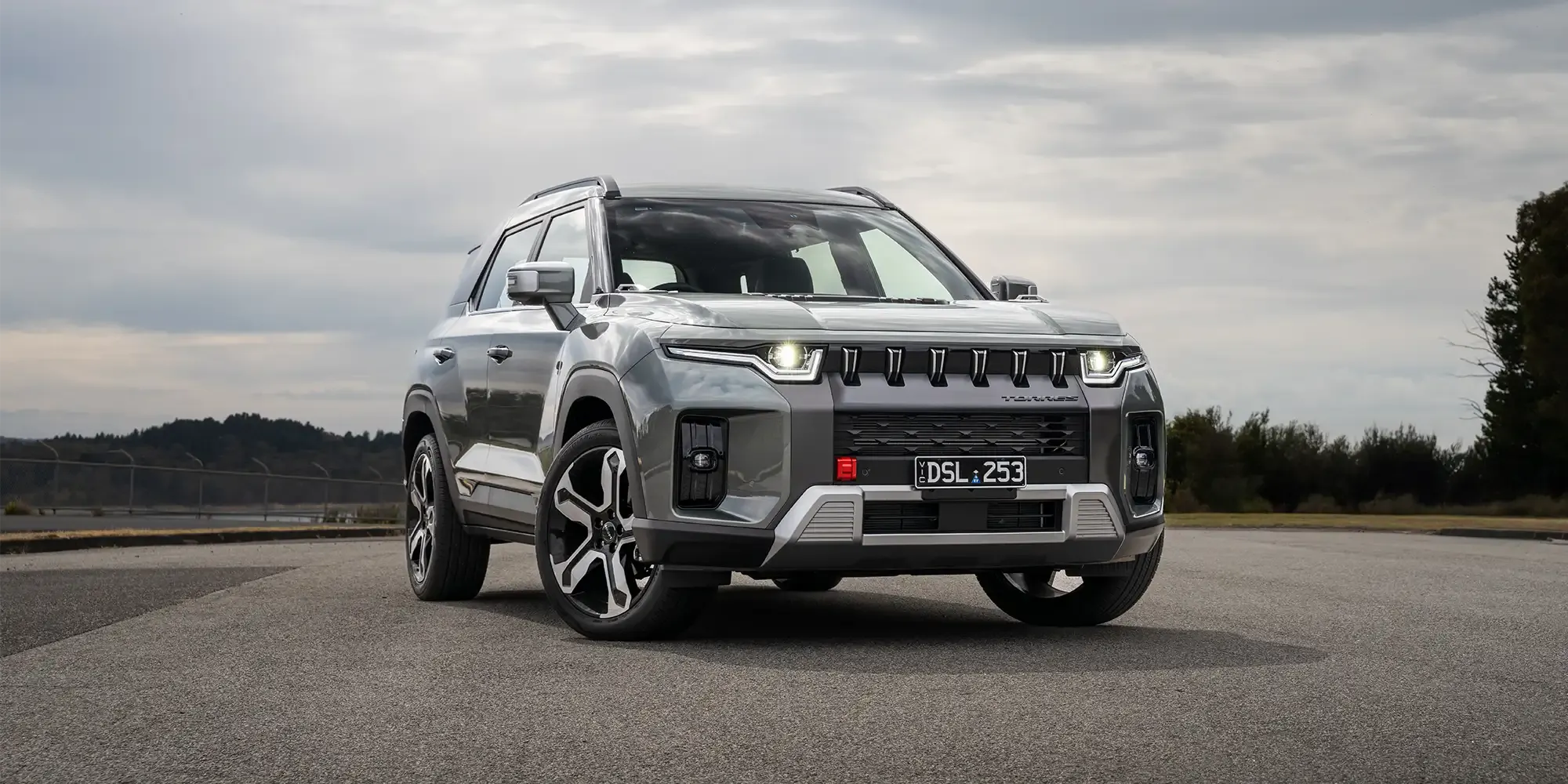 kgm torres hybrid medium suv australia